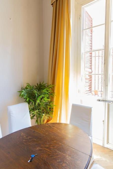 Strategic 2Br Apartment Florence Ngoại thất bức ảnh